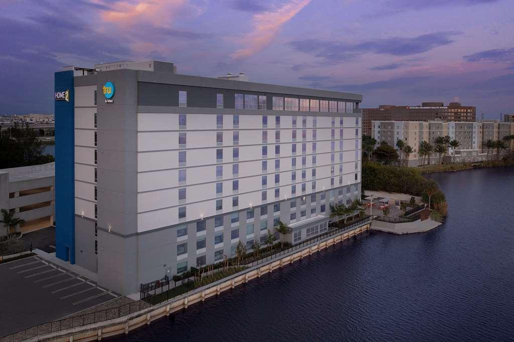 Tru By Hilton Miami Airport South Blue Lagoon Exterior photo